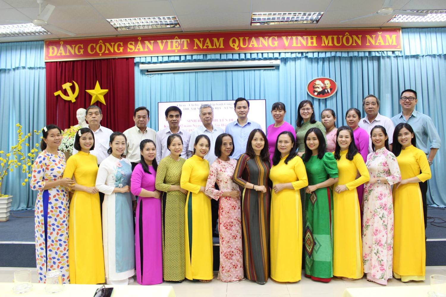 Thư viện tỉnh Bà Rịa – Vũng Tàu: Sinh hoạt Chuyên đề Kỷ niệm 92 năm Ngày Thành lập Hội Liên hiệp Phụ nữ Việt Nam